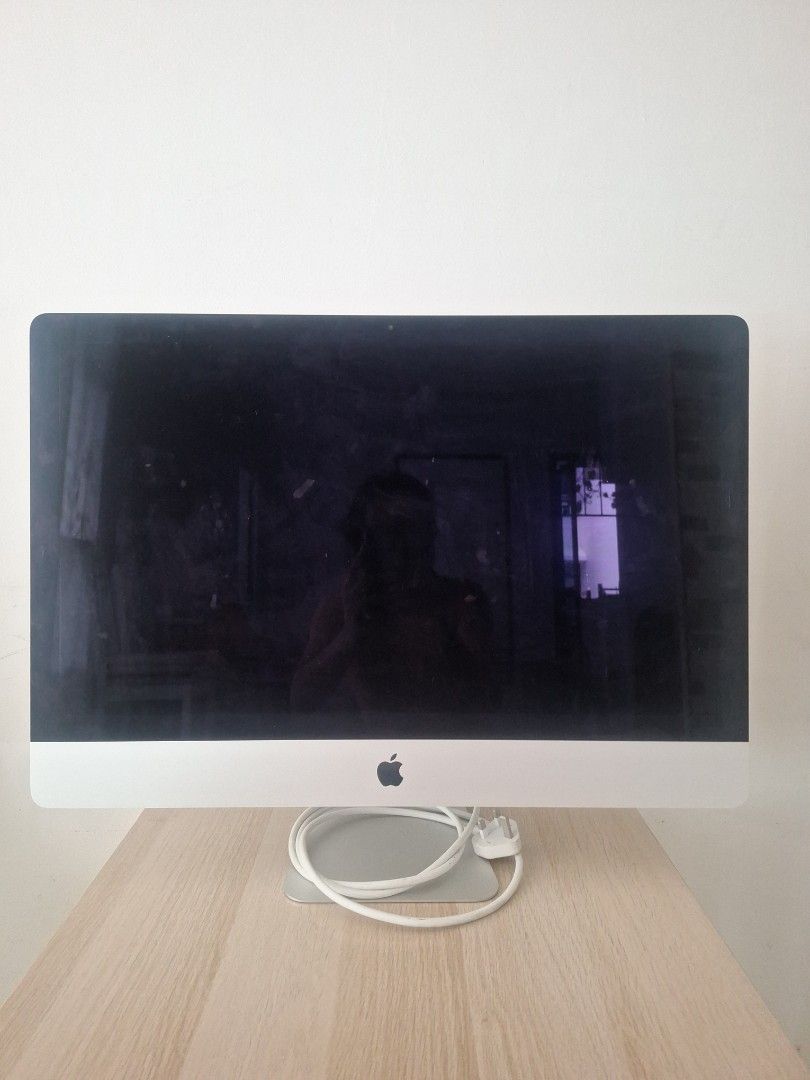 Apple iMac Desktop Computer479229421815091200