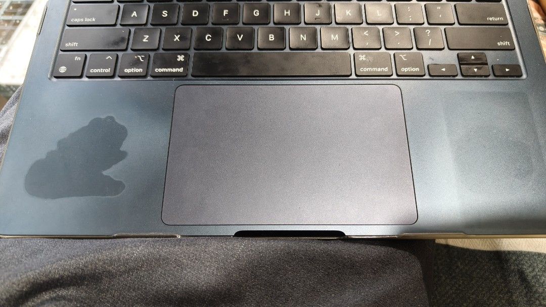 Apple MacBook Air M2 Space Gray478970344553861123