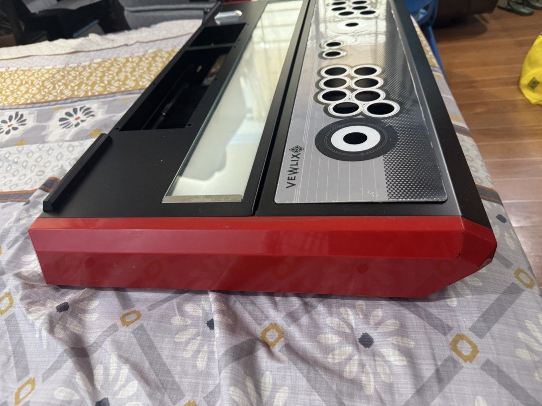 Arcade Vewlix-Chewlix Control Panel ONLY 28k this week only (Category: Controllers) located in Navotas City. Submitted by aisensupream (Listing ID 1443169266, Image 3). Description: This week only. 27,999 This is a almost new vewlix-chewlix controller panel made of metal (heavy). This came from one of my arcades and replace one of them with an original vewlix control panel body. If you are familiar with HORI’s VLX Premium then it’s like that minu