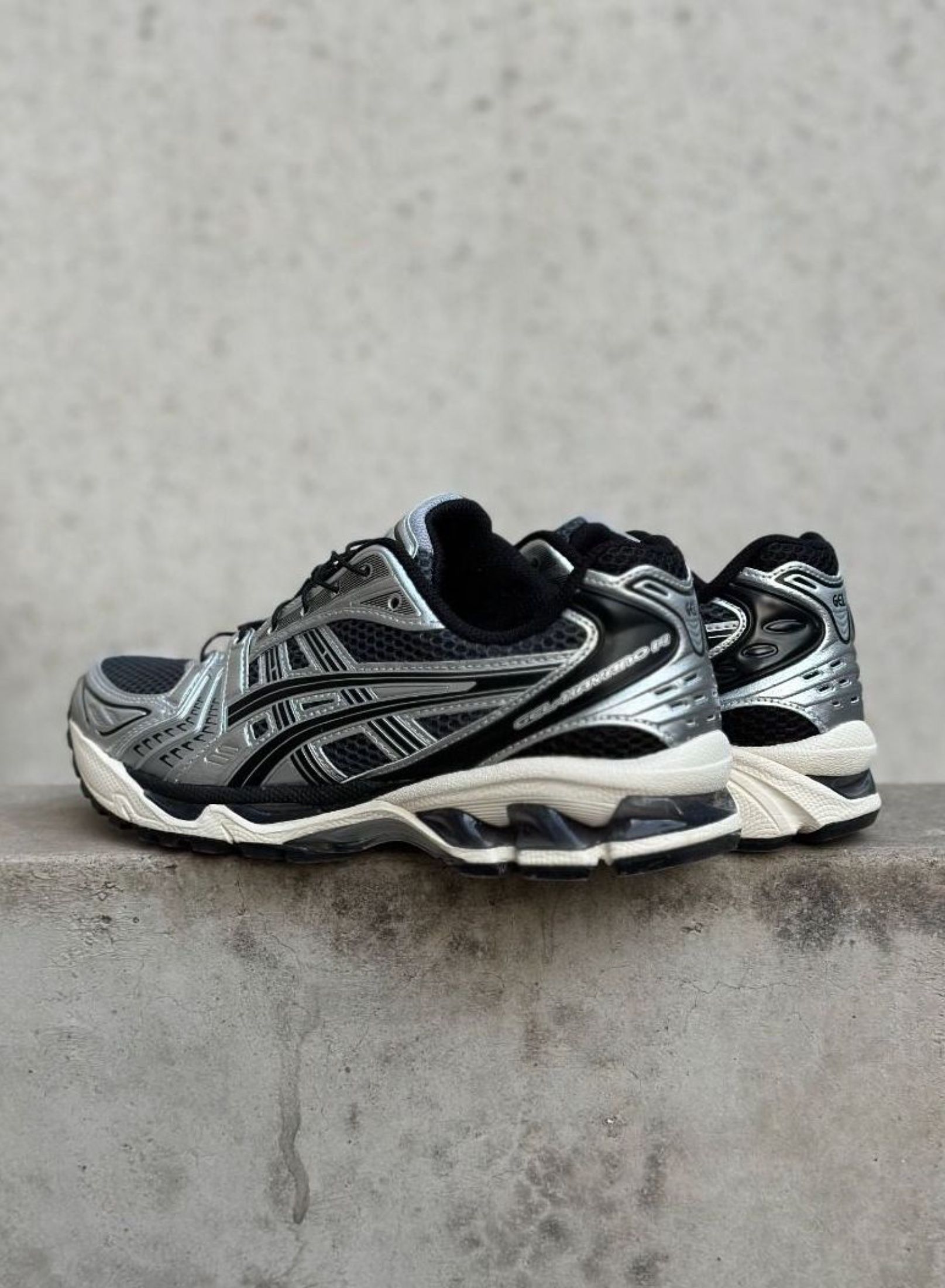 Asics Gel-Kayano 14 Running Shoes (Category: Sneakers) located in Singapore. Submitted by alxtruestar (Listing ID 1443147949, Image 2). Description: Why go to the store? 😉 Asics Asics Gel-Kayano 14 Running Shoes is right here 🆕 Brand new 🚚 Free shipping 💰 Pay on delivery 📸 3-day confirm Chat me for more photos 📸.