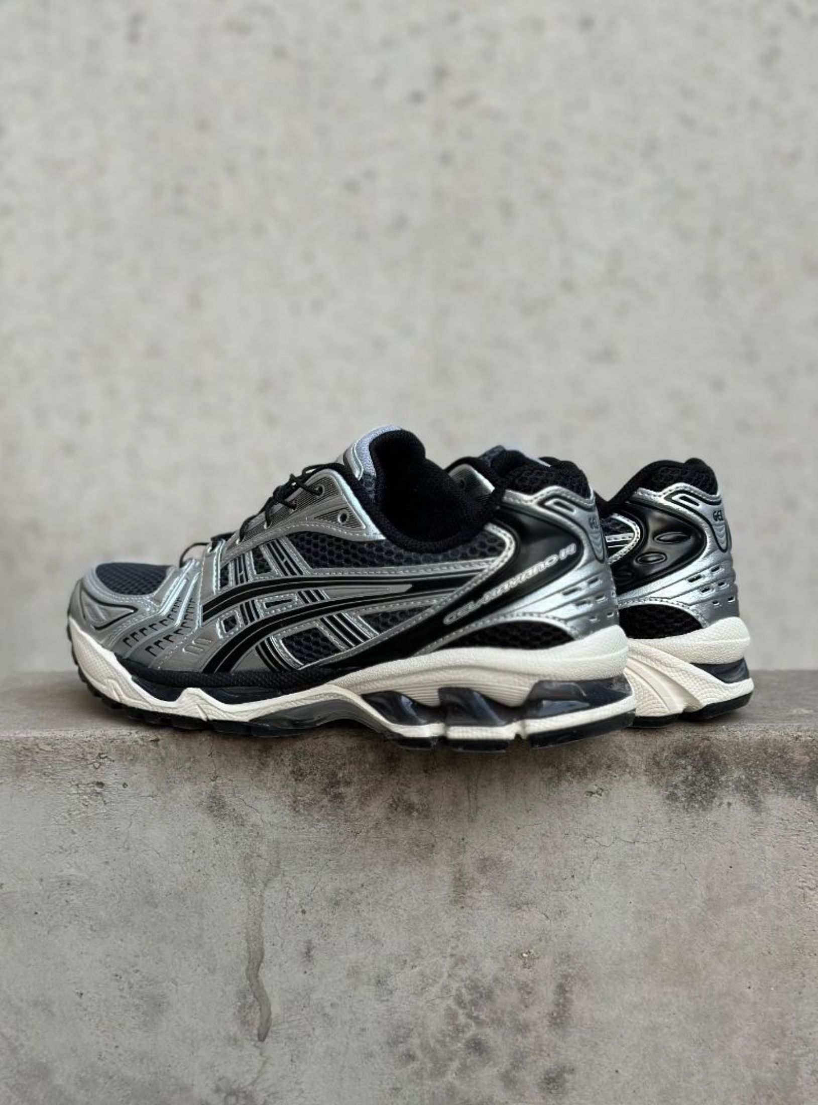 Asics Gel-Kayano 14 Running Shoes (Category: Sneakers) located in Singapore. Submitted by alxtruestar (Listing ID 1443147949, Image 1). Description: Why go to the store? 😉 Asics Asics Gel-Kayano 14 Running Shoes is right here 🆕 Brand new 🚚 Free shipping 💰 Pay on delivery 📸 3-day confirm Chat me for more photos 📸.