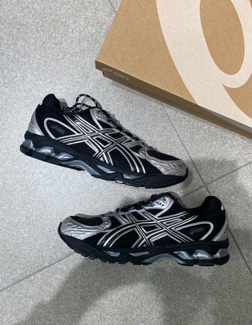 ASICS GEL-Nimbus 10.1 Metallic Pack Running Shoes (Black/Silver) (Category: Sneakers) located in Singapore. Submitted by felicity_ (Listing ID 1443213108, Image 3). Description: 🔷 All sizes available for men and women 🔷 Real product photos provided, what you see is what you get 🔷Buy 2 pairs and enjoy a discount 🔷 24/7 online support, feel free to ask any questions 🔷 More styles available, please message us.