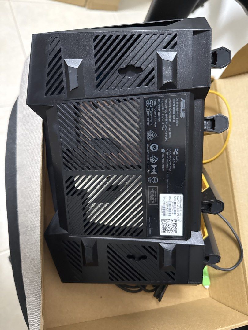ASUS Dual Band Wireless-AC Router479243913449318401