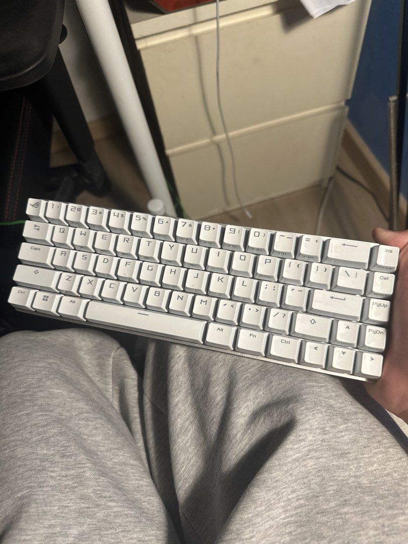 ASUS ROG Falchion Gaming Keyboard479491588778240001