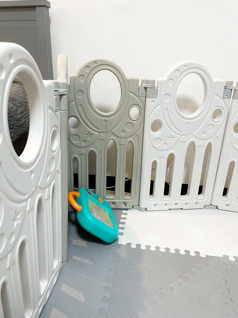 Baby Playpen (Category: Infant Playtime) located in Las Pinas. Submitted by bloo_ (Listing ID 1443170267, Image 3). Description: 📍 BF Homes, Las Piñas Baby / Toddler / Kids Playpen Material: Hard plastic Color: White and Gray Dimensions: 140cm x 140cm 👀 Please check the photos thoroughly 💬 Message for any questions 🛵 Lalamove 🏦 GCash #mothercare #hnm #h&m #carters #gerbers #amazon#avent #pigeon #affordable #gjngersnaps.