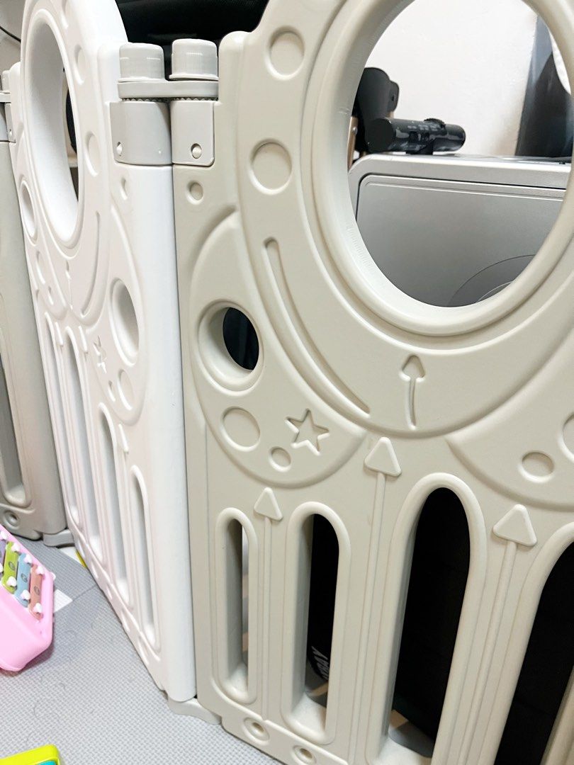 Baby Playpen (Category: Infant Playtime) located in Las Pinas. Submitted by bloo_ (Listing ID 1443170267, Image 2). Description: 📍 BF Homes, Las Piñas Baby / Toddler / Kids Playpen Material: Hard plastic Color: White and Gray Dimensions: 140cm x 140cm 👀 Please check the photos thoroughly 💬 Message for any questions 🛵 Lalamove 🏦 GCash #mothercare #hnm #h&m #carters #gerbers #amazon#avent #pigeon #affordable #gjngersnaps.