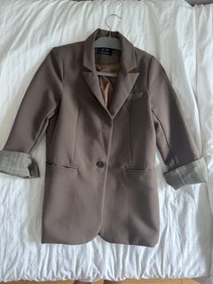 (Category: ) located in . Submitted by johnnalynpreloved (Listing ID 1443208852, Image 1). Description: .