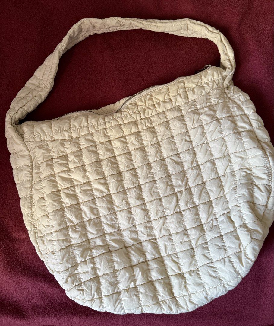 BOCU Quilted Oversized Crossbody Bag (Category: Cross-body Bags) located in Cavite. Submitted by bluewaters11 (Listing ID 1443206687, Image 2). Description: COLOR: Bone RFS: Downsizing my bag collection Unisex. Can carry loads of stuff. Perfect for work and your daily errands/trips. Original Price: ₱1,800+ MOP: GCash/BPI Shipping fee to be shouldered by the buyer. PAYO. No rush shipping, please..