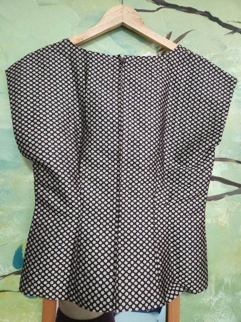 Brown Polka Dot top (Category: Blouses) located in Makati City. Submitted by abbydeclutters (Listing ID 1443292324, Image 2). Description: Thrifted brown polka dot top w/ back zipper. Fits s-m Zara used as helping tag only.
