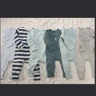 (Category: ) located in . Submitted by petite_clothing (Listing ID 1443178945, Image 1). Description: .