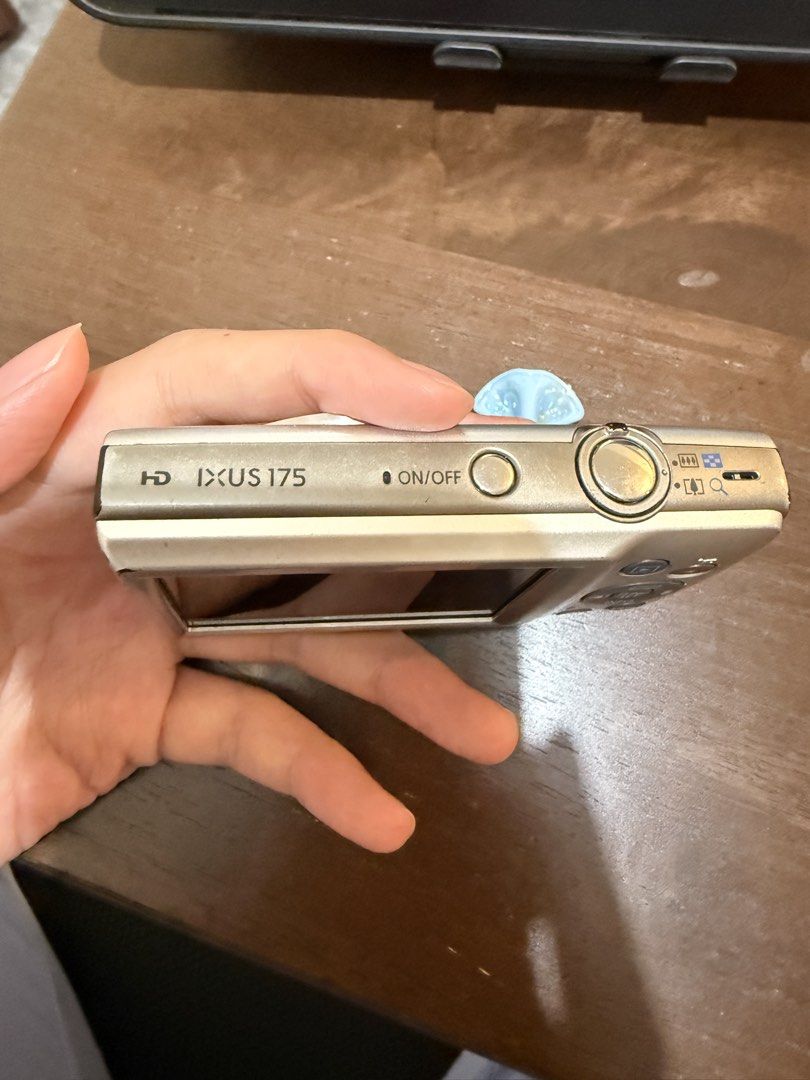Canon Ixus 175 Digital Camera (Category: Cameras) located in Manila. Submitted by emkibi (Listing ID 1443174979, Image 2). Description: FOR SALE: Canon Ixus 175 Digital Camera Selling my personal camera 📸 Condition: ✅ Body: 8/10 - With normal signs of use ✅ No Issue - Fully functional Price: 7,499 (negotiable) Location: Metro Manila ✅ Inclusions: * Canon Ixus 175 Camera * Battery ✅ Key Features: 20MP Sensor - Sharp and detailed photos 8x Optical