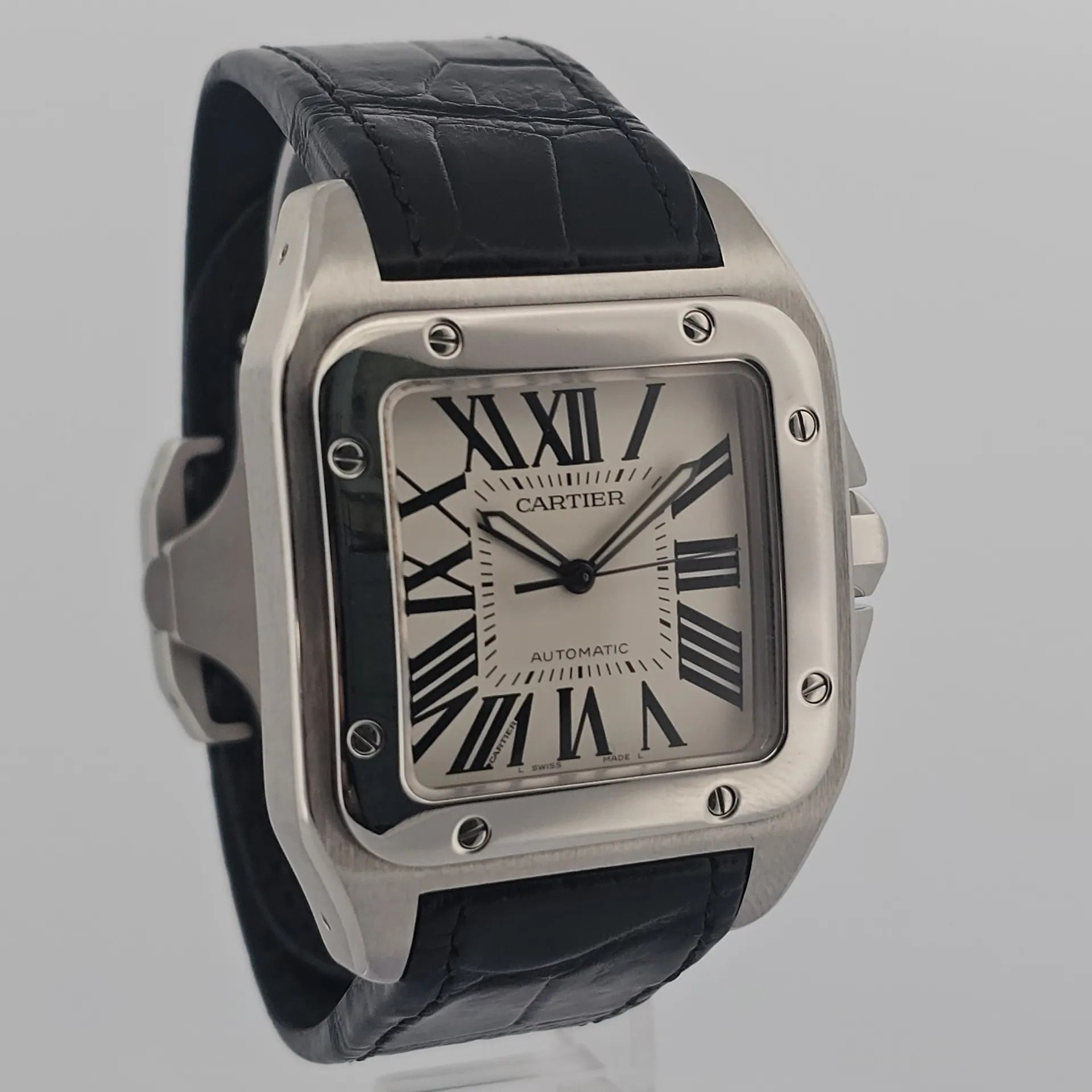 Cartier Santos 100 W20073X8 (Category: Watches) located in Singapore. Submitted by watchbanka23 (Listing ID 1443212467, Image 1). Description: WW0038CTR Watch Condition Very Good Warranty Card Year 2013 Diameter 38mm Movement Automatic Case Material Steel Dial Color White Accessories Includes original documentation ---------------------------------------------------------- Most Subscribed Watch Youtube Channel in Hong Kong no.1 Watch Consignment 