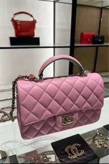 (Category: ) located in . Submitted by chicluxury (Listing ID 1443309812, Image 1). Description: .