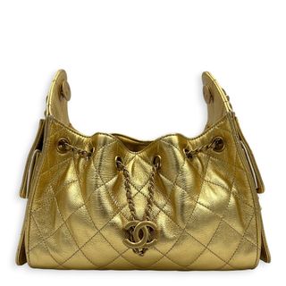 (Category: ) located in . Submitted by carousellluxury (Listing ID 1443206602, Image 1). Description: .