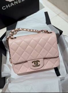 (Category: ) located in . Submitted by chicluxury (Listing ID 1443309777, Image 1). Description: .