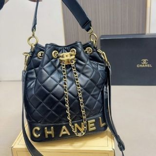 (Category: ) located in . Submitted by luxe.archive (Listing ID 1441015575, Image 1). Description: .