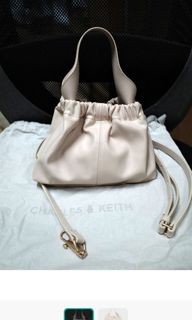 （分類：）位於 。 由 yay1267 提交（商品編號 1443271088，圖片 1）。簡介： 。