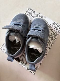 (Category: ) located in . Submitted by ZazaZPreLoved (Listing ID 1443186318, Image 1). Description: .