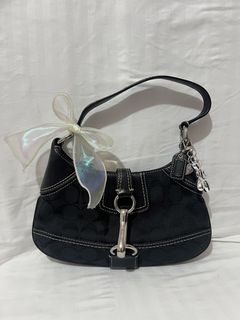 (Category: ) located in . Submitted by her.picks (Listing ID 1443199150, Image 1). Description: .