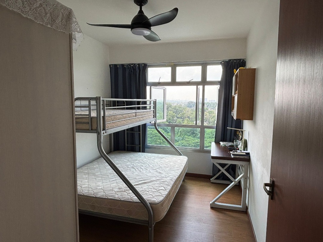 (Category: ) located in . Submitted by your_rental_specialist (Listing ID 1443203277, Image 1). Description: .