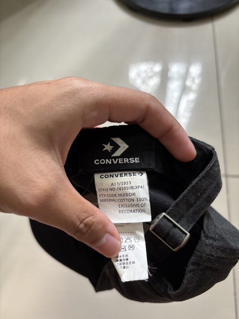 CONVERSE CAP (Category: Cap & Hats) located in Kota Tinggi. Submitted by pixelgoing (Listing ID 1443218715, Image 2). Description: nego je kalau mahal, nak clearkan pape dm.