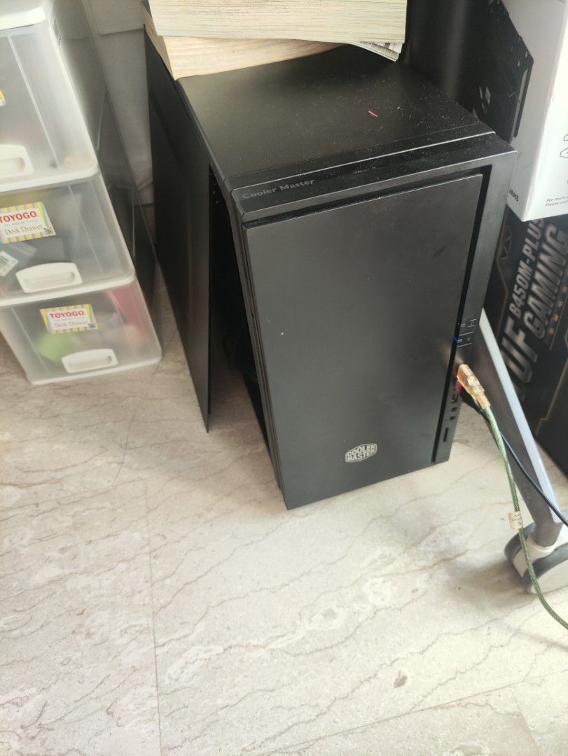 Cooler Master scilcio 352  Black ATX Mid Tower Computer Case479368817369436160