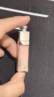 (Category: ) located in . Submitted by jnlynlcbo (Listing ID 1443271411, Image 1). Description: .