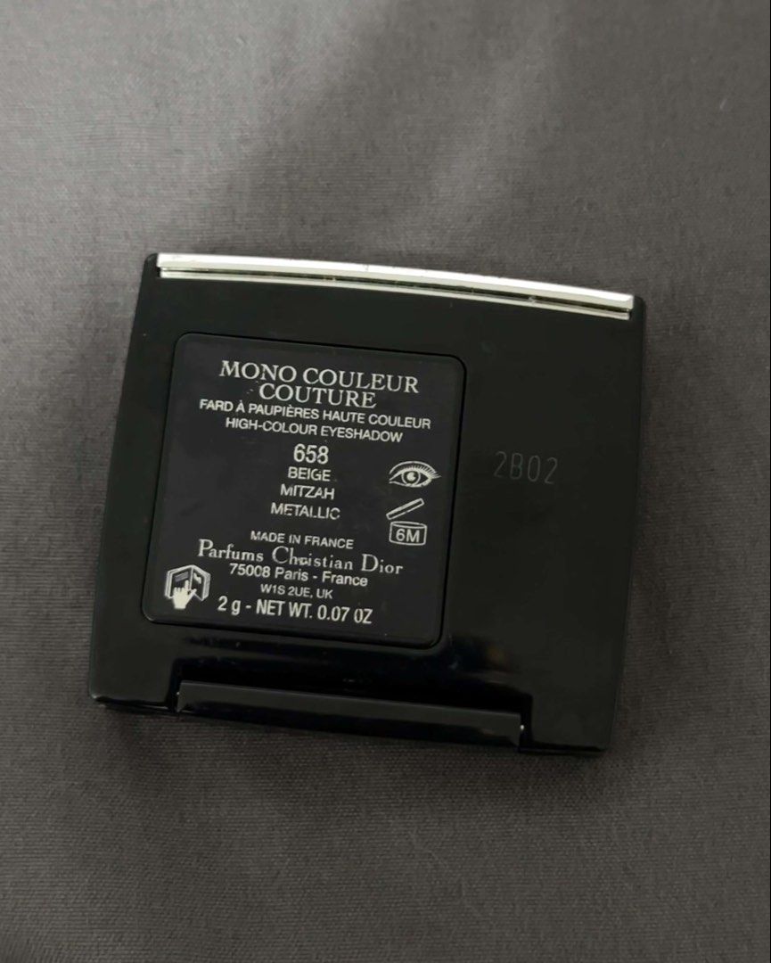 Dior Mono Couleur Couture (High-Colour Eyeshadow) (Category: Makeup) located in Manila. Submitted by shop.anika (Listing ID 1443231608, Image 3). Description: Used thrice. No box included. .