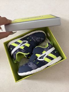 （分類：）位於 。 由 _sze_sze_ 提交（商品編號 1443222173，圖片 1）。簡介： 。