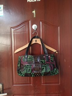 (Category: ) located in . Submitted by eksenathriftshop (Listing ID 1443179985, Image 1). Description: .