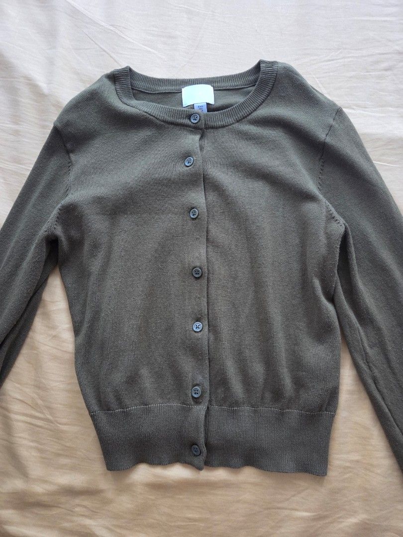 Fine-Knit Cardigan - Olive Green (Category: Coats, Jackets and Outerwear) located in Manila. Submitted by jessa04ji47576 (Listing ID 1443189491, Image 3). Description: - Dark taupe fine-knit cardigan - Soft and lightweight material - Round neckline - Button-up front - Ideal for layering over tops or dresses - Versatile piece for any outfit.