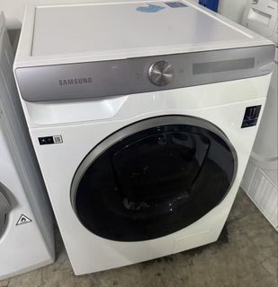 (Category: ) located in . Submitted by smartest.bean (Listing ID 1443211261, Image 1). Description: .