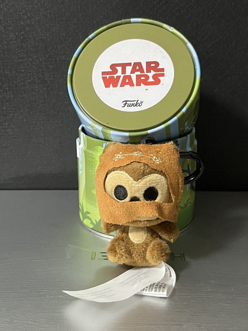 Funko Star Wars Keychain Wicket Ewoks (Category: Character Goods) located in Batangas. Submitted by thehubcollectibles (Listing ID 1443140523, Image 2). Description: Funko Star Wars Keychain Wicket Ewoks Selling for 300 Php, pwedeng bag charm Shipping via JNt or lalamove by schedule PM if interested .