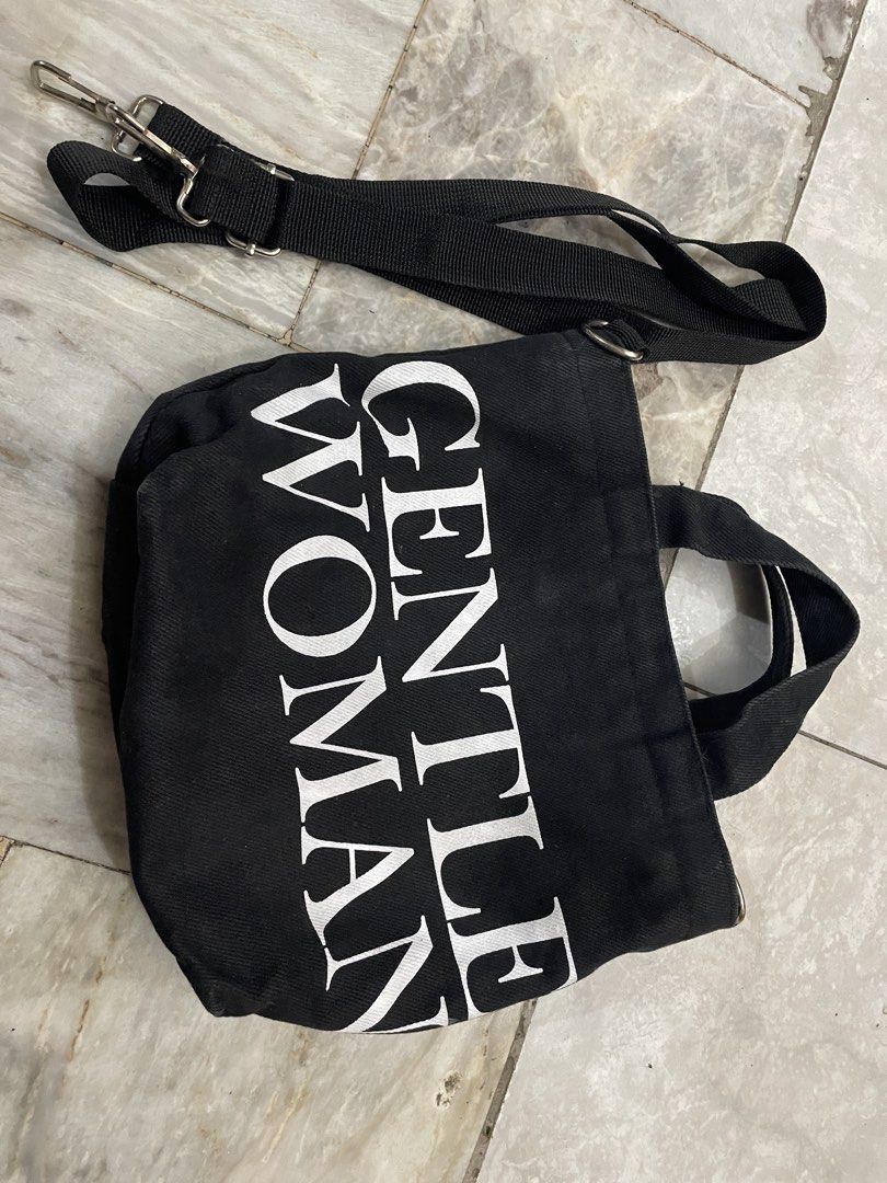 Gentle Woman Sling bag (Category: Cross-body Bags) located in Quezon City. Submitted by everydaypicks_ph (Listing ID 1443307646, Image 1). Description: .