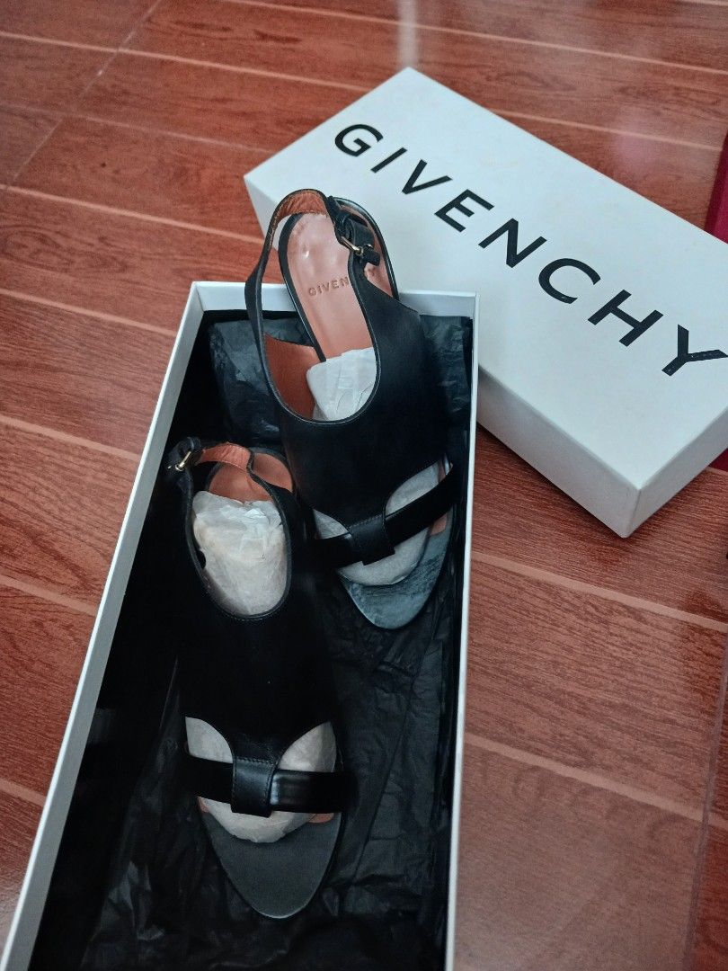 Givenchy Black Leather Slingback Heels Size 36.5 (Category: Sneakers & Footwear) located in Marikina City. Submitted by laila15 (Listing ID 1443140352, Image 3). Description: - Brand: Givenchy - Type: Slingback Heels - Material: Black Leather - Size: 36.5 - Origin: Made in Italy - Includes: Original Box - Style: Chic and versatile, perfect for dressing up or down. -Sale.