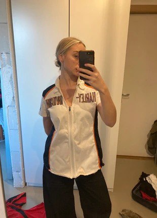 (Category: ) located in . Submitted by ItsShoeGood (Listing ID 1443286246, Image 1). Description: .
