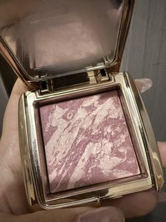 （分類：）位於 。 由 22251 提交（商品編號 1443298513，圖片 1）。簡介： 。