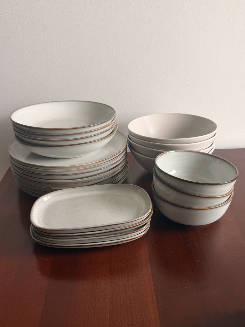 IKEA Gladelig Set - Ceramic Dinnerware Set - Plates and Bowls