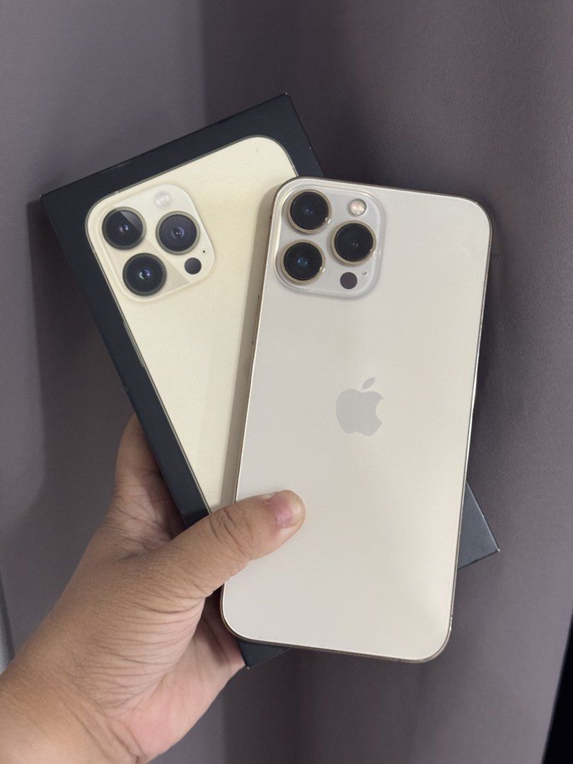 iPhone 13 pro max 256Gb (Category: iPhone 13 Series) located in San Jose. Submitted by billeillesh (Listing ID 1443262211, Image 2). Description: iPhone 13 Pro Max 256GB Gold Battery Health: 75% - Original batt, makunat pa Network: Factory Unlocked - any sim pwede Condition: 9.5/10 Makinis, no dents, no scratches Performance: No issue, all working, no history of repair Inclusion: Unit, cord, free case only iOS: Updated True Tone & Face ID working