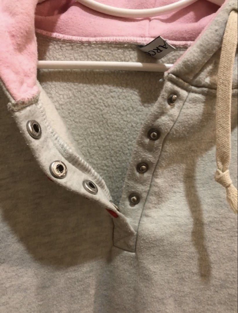 Jacket (Category: Coats, Jackets and Outerwear) located in Penang Hill. Submitted by racheallwong (Listing ID 1443216839, Image 3). Description: .