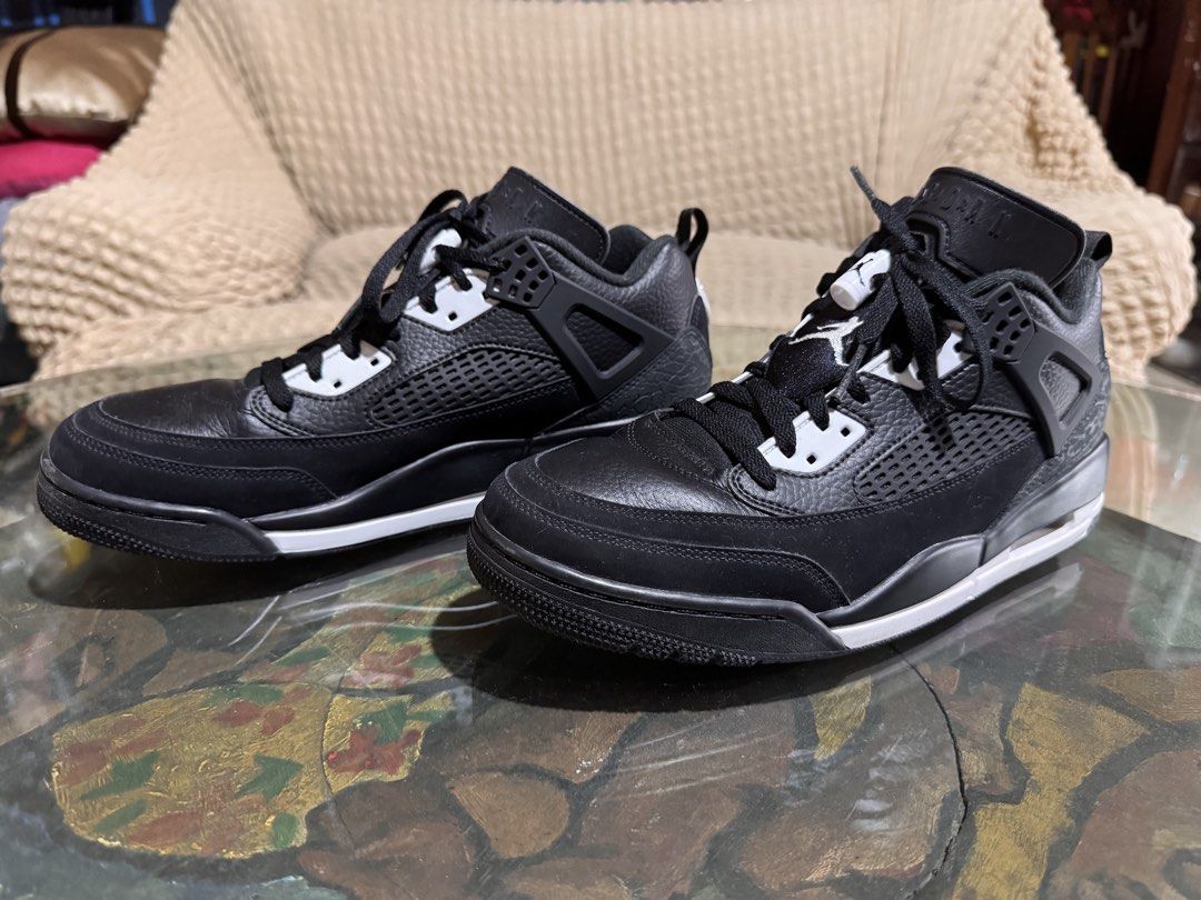Jordan Spizike Low Black White Sneakers (Category: Sneakers) located in Marikina City. Submitted by 1stuffshop (Listing ID 1443316088, Image 3). Description: - Jordan Spizike Low sneakers - Color: Black and White - Size: US Men's 10 - Includes original box - Classic Jordan silhouette - Ideal for sneaker collections.