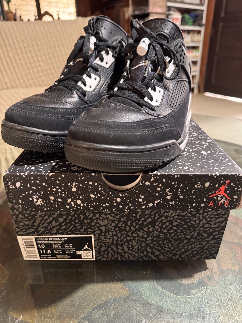 Jordan Spizike Low Black White Sneakers (Category: Sneakers) located in Marikina City. Submitted by 1stuffshop (Listing ID 1443316088, Image 1). Description: - Jordan Spizike Low sneakers - Color: Black and White - Size: US Men's 10 - Includes original box - Classic Jordan silhouette - Ideal for sneaker collections.