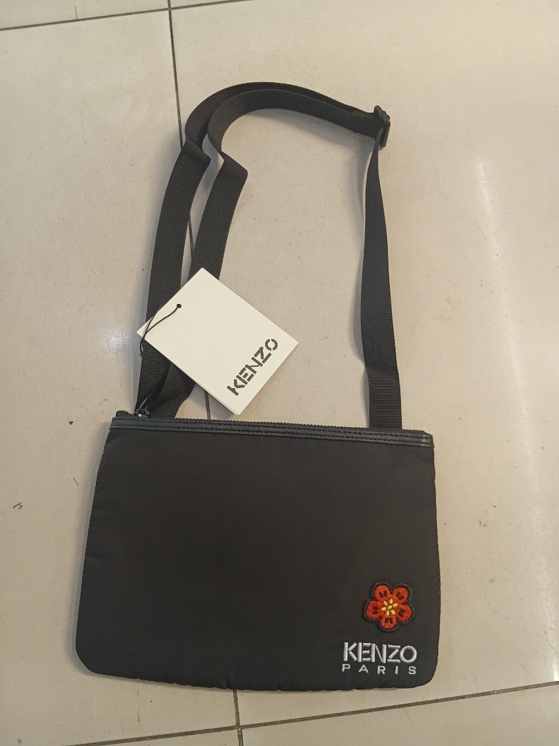 K3nz0 logo flower sling bag (Category: Sling Bags) located in Navotas City. Submitted by DalVintage (Listing ID 1443226293, Image 2). Description: kenz0 medium bag.