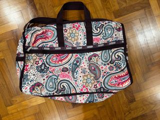 (Category: ) located in . Submitted by my_overflowing_closet (Listing ID 1443273367, Image 1). Description: .