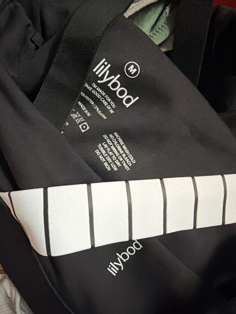 LilyBod Sports Bra (Category: Activewear) located in Tayug. Submitted by deklutter_ (Listing ID 1443221653, Image 3). Description: So nice in person! All logos intact. Can literally pass as brand new Fits MEDIUM No issues, no pads but double lined ‼️Pls haggle responsibly. Items are priced according to their overall condition..