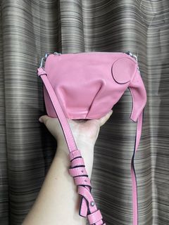 (Category: ) located in . Submitted by houseofluxury.co (Listing ID 1443249766, Image 1). Description: .