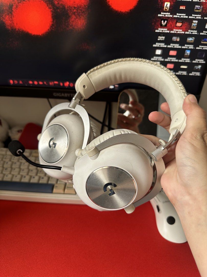 Logitech G Pro X V2 Wireless Gaming Headset White (Category: Headphones & Headsets) located in Pasay City. Submitted by kzhoshi (Listing ID 1443244542, Image 1). Description: - Logitech G Pro X V2 wireless gaming headset - Color: White - Detachable microphone - Minor wear on earcups and headband - Cable has some damage near the connector (exposed wires) - Comes with box, unused cords, and original extra earcup.