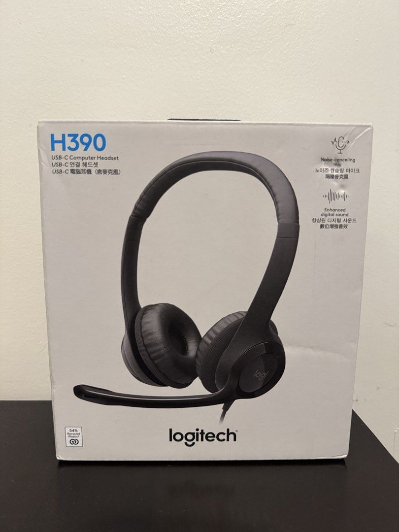 Logitech H390 USB-C Headset (Category: Headphones & Headsets) located in Pasay City. Submitted by chiechiee (Listing ID 1443185006, Image 1). Description: - Noise-canceling microphone for clear calls - Enhanced digital sound for immersive audio - Ideal for online meetings and everyday use SRP: 2,500.
