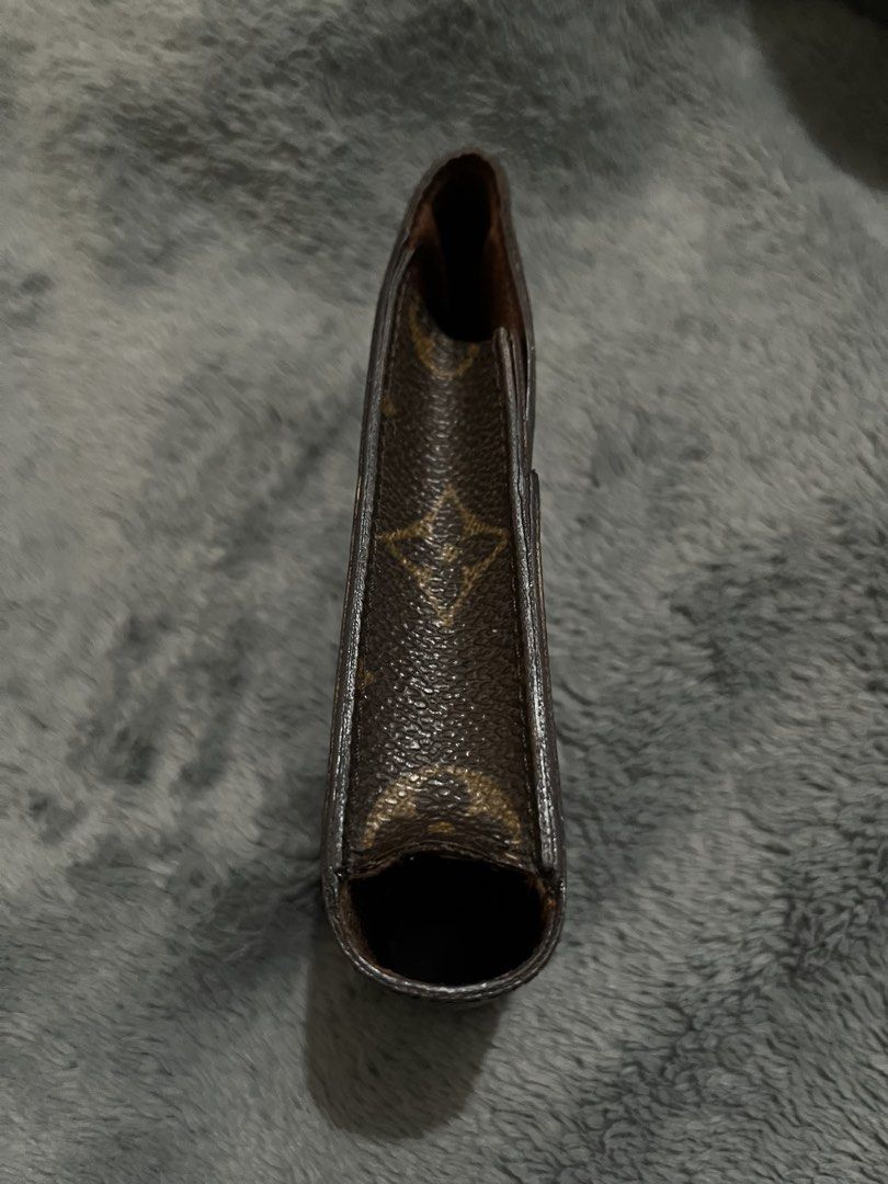 Louis Vuitton Monogram Cigarette Case (Category: Luxury Bags & Wallets) located in Pasay City. Submitted by karlaa87 (Listing ID 1443237194, Image 2). Description: - Authentic Louis Vuitton Cigarette Case - Classic Monogram Canvas - Made in France - Features Louis Vuitton Paris interior stamp - Small and compact design, perfect for pockets or small bags.