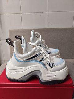 (Category: ) located in . Submitted by lacoste777 (Listing ID 1443191602, Image 1). Description: .